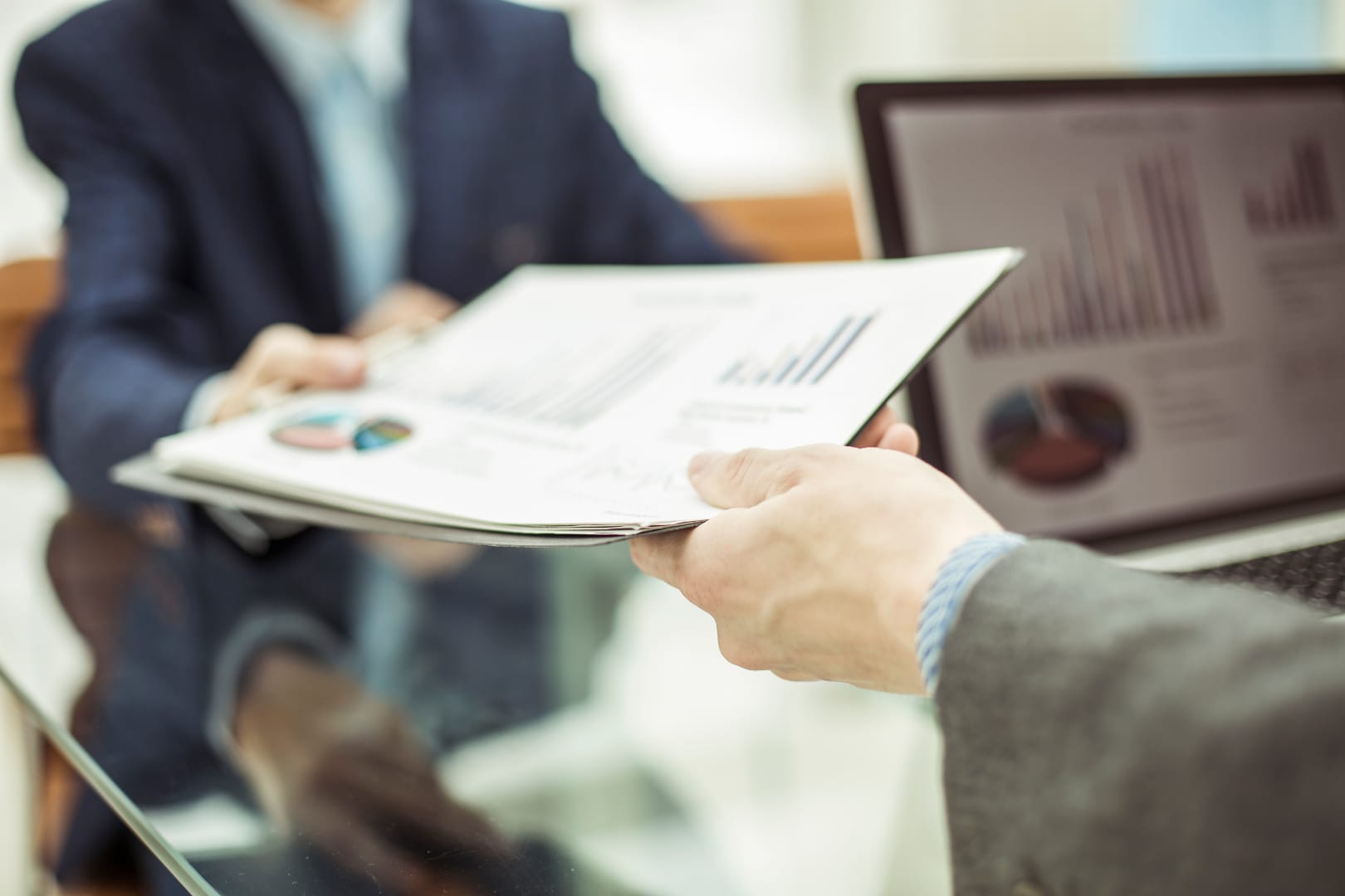 Donazione di nuda proprietà di quote sociali: sì all’agevolazione